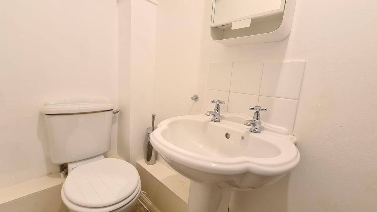 لندن Lovely Double Room With En-Suite In Greenwich المظهر الخارجي الصورة